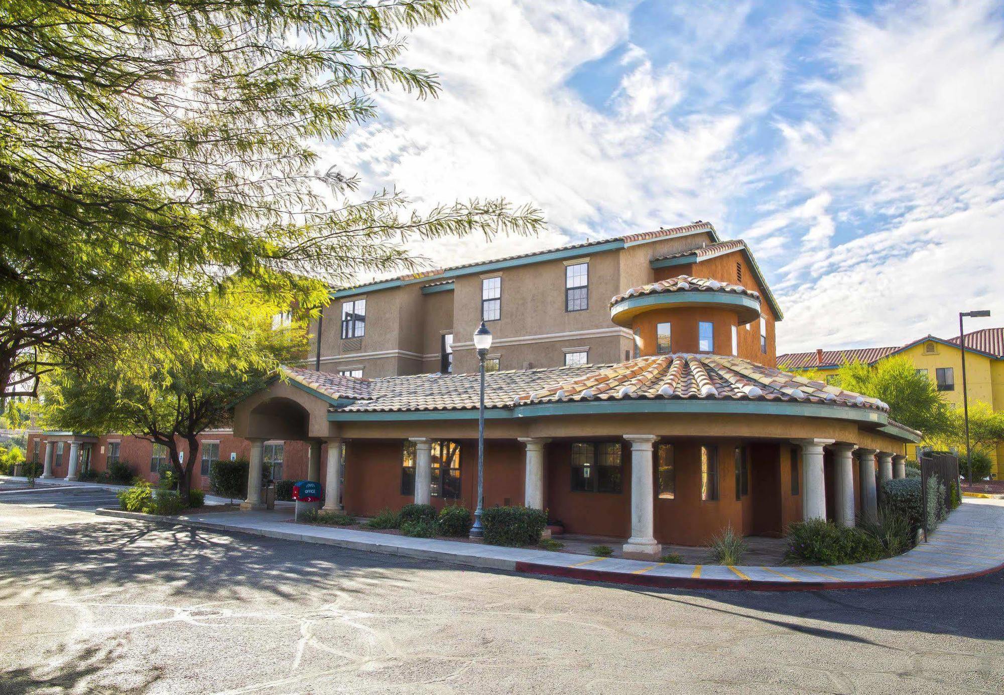 Towneplace 3* Casas Adobes